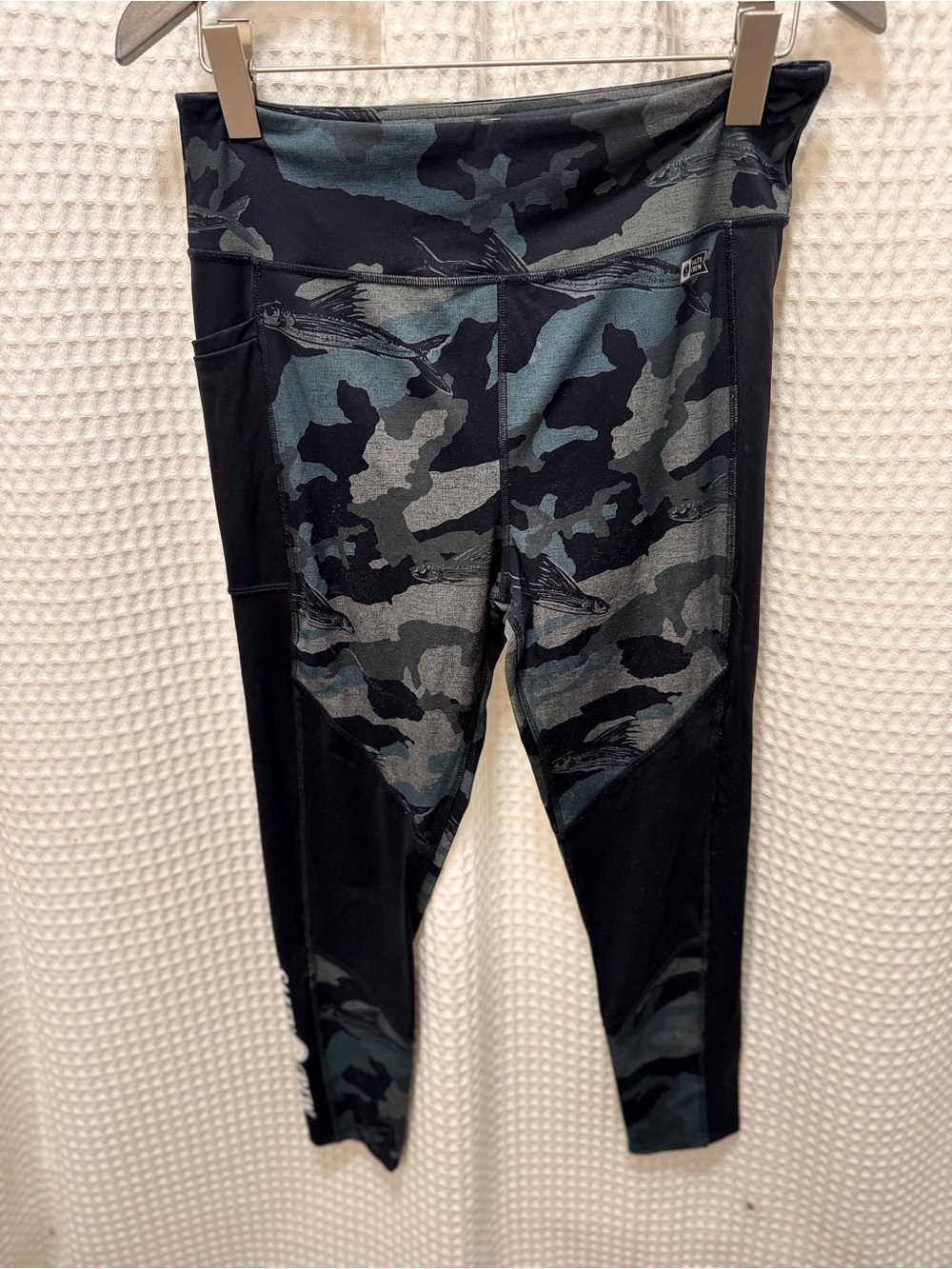 Salty Crew Black and Green Camo Leggings